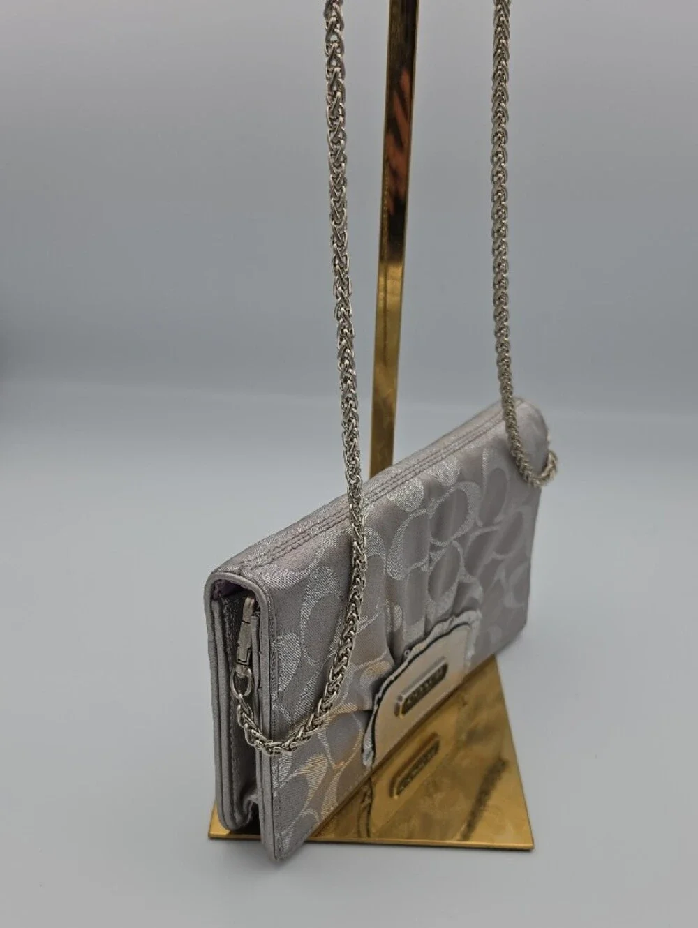 Coach Silver Metallic Shine Signature Mono Small Chain Crossbody/Wallet (EUC)🩶
